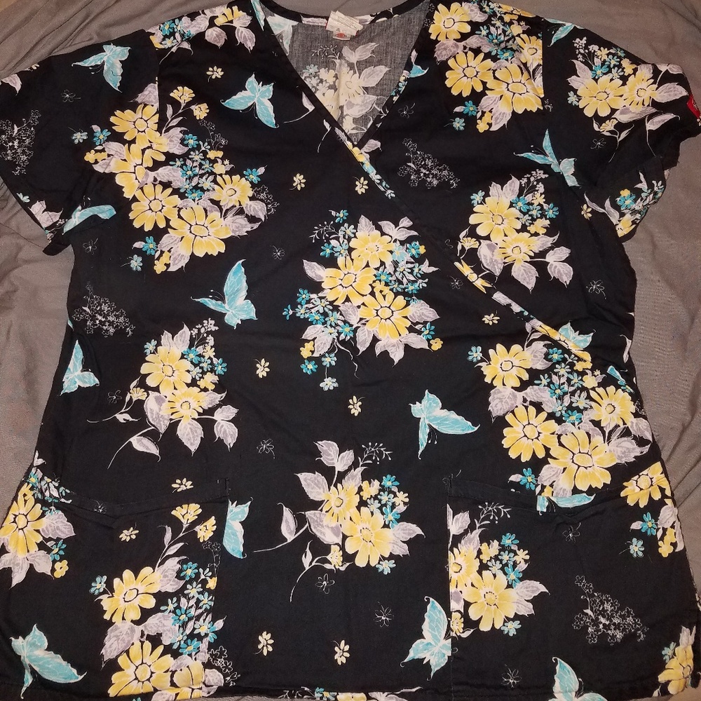 Scrub top